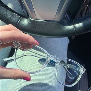 Blue light blocking glasses